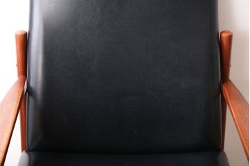 ヴィンテージ家具　北欧ビンテージ　スタイリッシュでかっこいいアームチェア