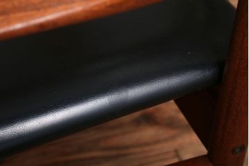 ヴィンテージ家具　北欧ビンテージ　スタイリッシュでかっこいいアームチェア