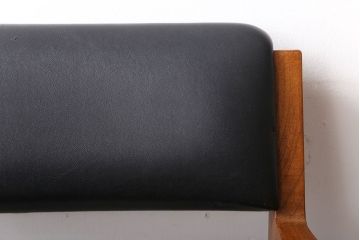 ヴィンテージ家具　北欧ビンテージ　ミッドセンチュリースタイルのアームチェア(2)