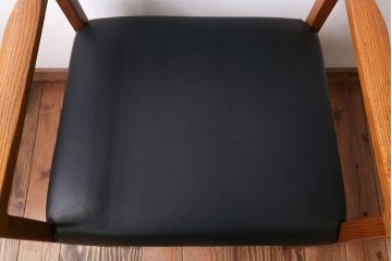 ヴィンテージ家具　北欧ビンテージ　ミッドセンチュリースタイルのアームチェア(2)