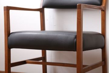 ヴィンテージ家具　北欧ビンテージ　ミッドセンチュリースタイルのアームチェア(2)