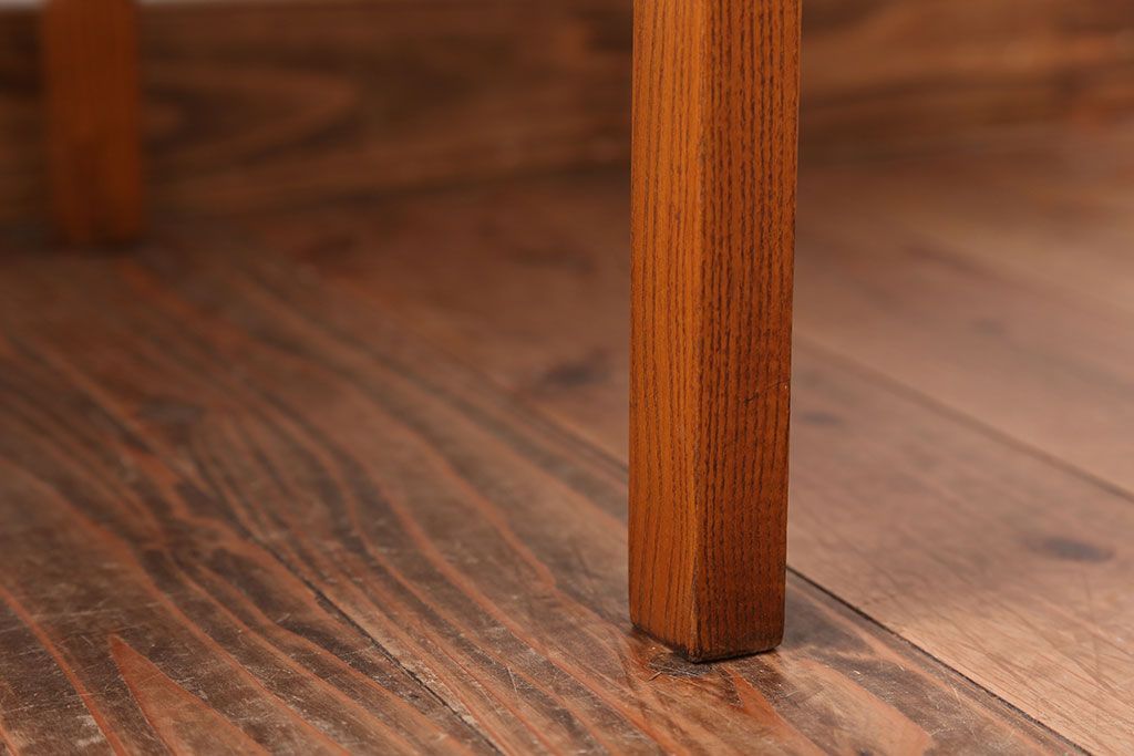 ヴィンテージ家具　北欧ビンテージ　ミッドセンチュリースタイルのアームチェア(2)