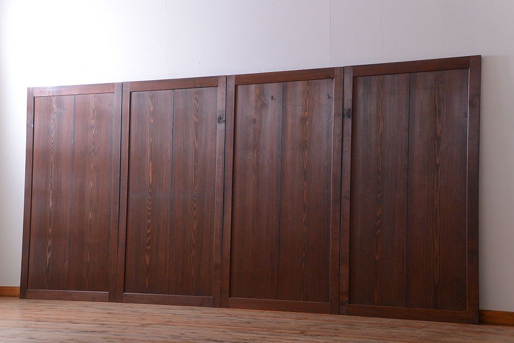 古民具・骨董　古い木の味わい深いアンティーク板戸4枚セット