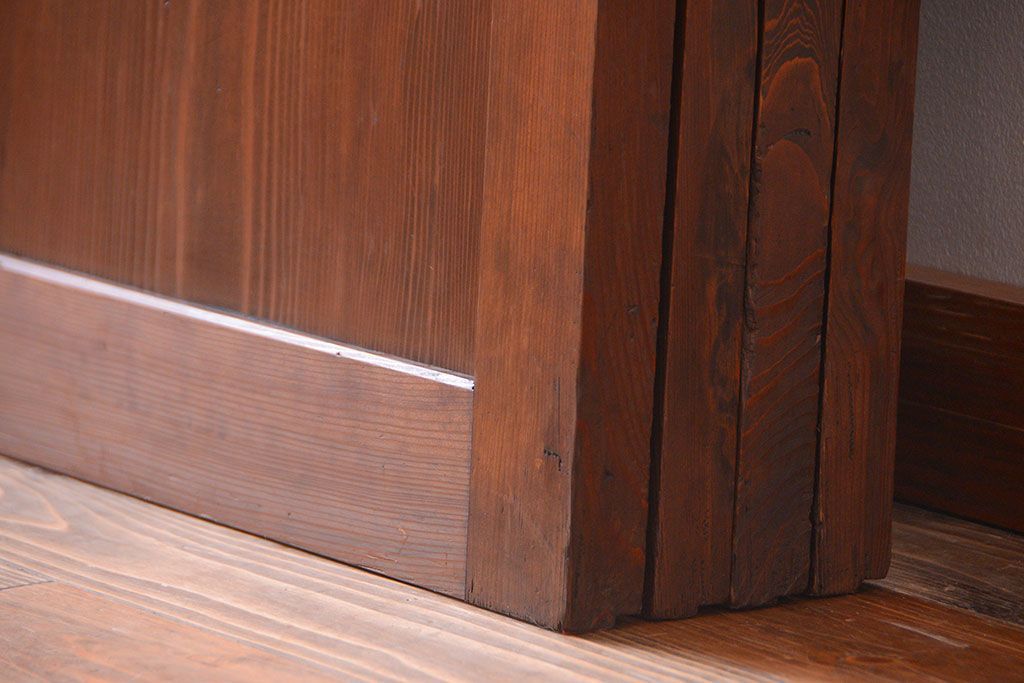 古民具・骨董　古い木の味わい深いアンティーク板戸4枚セット