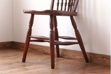 ヴィンテージ家具　秋田木工　ビンテージ品　後姿が美しいウィンザーチェア(ダイニングチェア、ウインザーチェア)