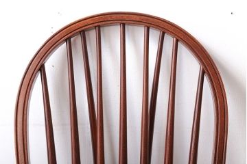 ヴィンテージ家具　秋田木工　ビンテージ品　後姿が美しいウィンザーチェア(ダイニングチェア、ウインザーチェア)