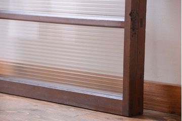 アンティーク　レトロな古い木味のモールガラス入り引き戸2枚セット(窓)(3)