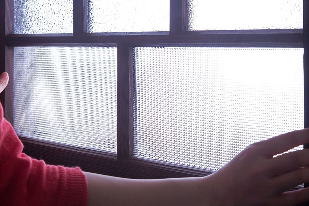 大正ロマン　古い木のモダンなガラス引き戸4枚セット(窓)