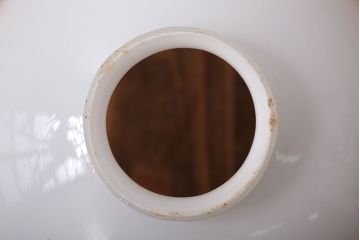 和製アンティーク　優雅で愛らしい白いガラスの壁掛け照明