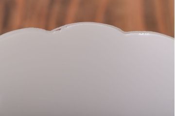 和製アンティーク　優雅で愛らしい白いガラスの壁掛け照明