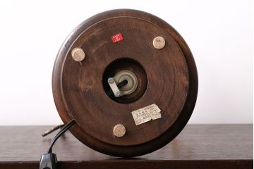 イタリア製　フリルシェードのアンティーク調テーブルランプ(テーブルスタンド)