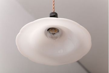 アンティーク　おしゃれで可愛いレトロな電笠