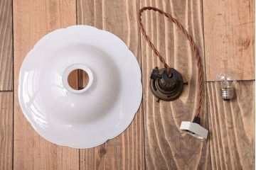 アンティーク　おしゃれで可愛いレトロな電笠