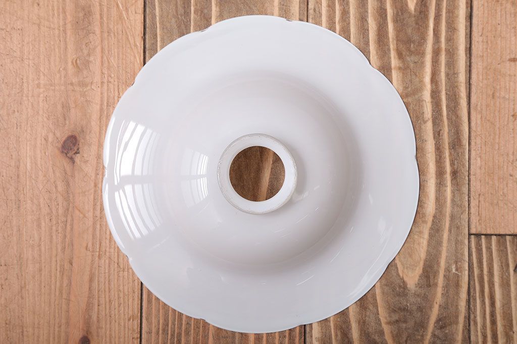 アンティーク　おしゃれで可愛いレトロな電笠