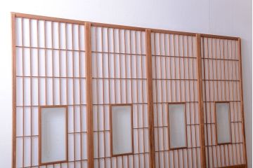 和製アンティーク　レトロな古い木の障子戸