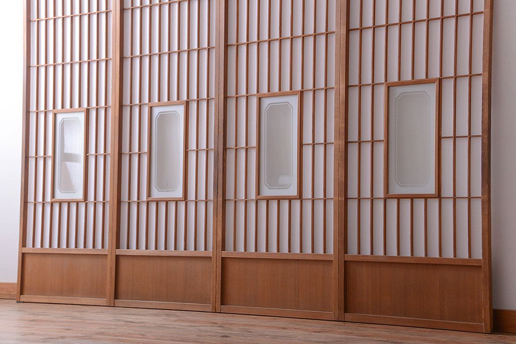 和製アンティーク　レトロな古い木の障子戸