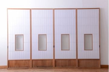 和製アンティーク　レトロな古い木の障子戸
