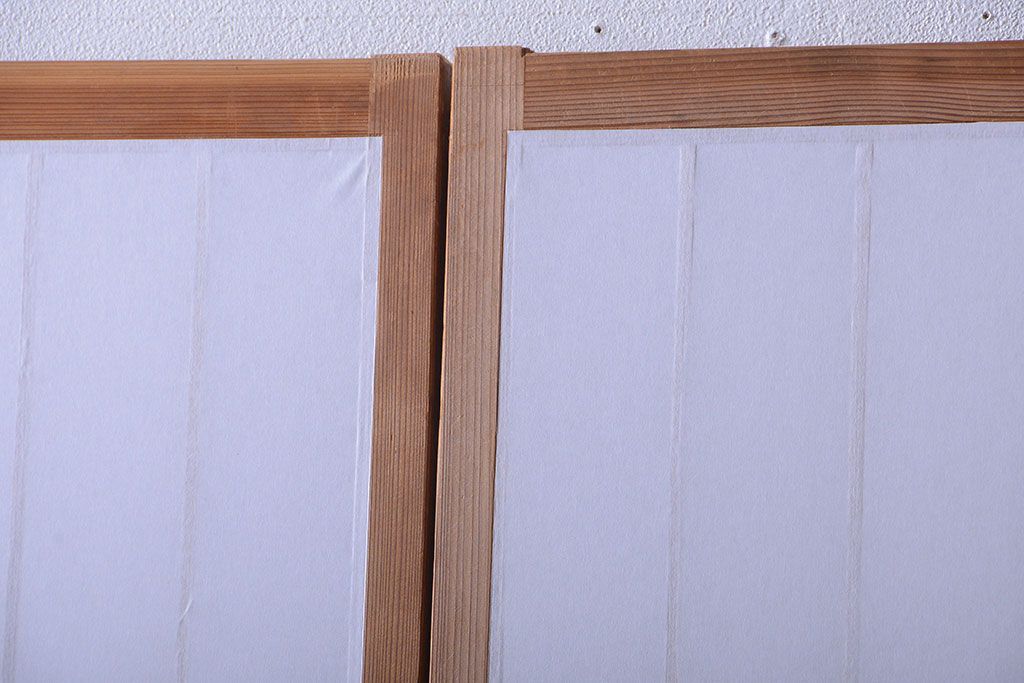 和製アンティーク　レトロな古い木の障子戸