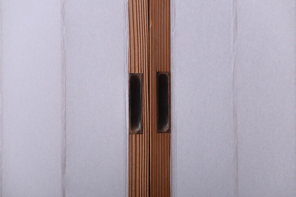 和製アンティーク　レトロな古い木の障子戸