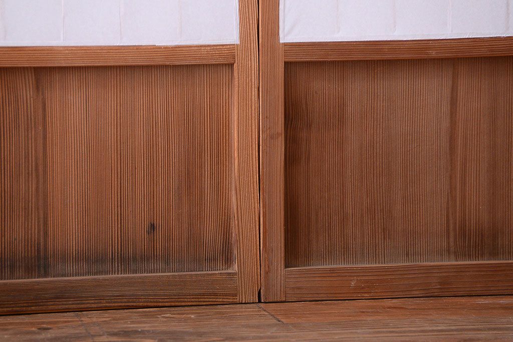 和製アンティーク　レトロな古い木の障子戸