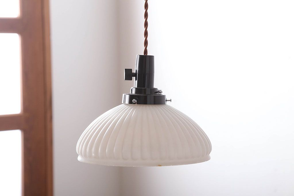 和製アンティーク　レトロな白いガラスの電笠天井照明(ペンダントライト)