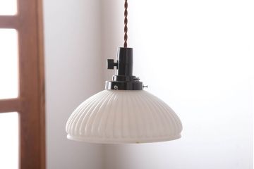 和製アンティーク　レトロな白いガラスの電笠天井照明(ペンダントライト)