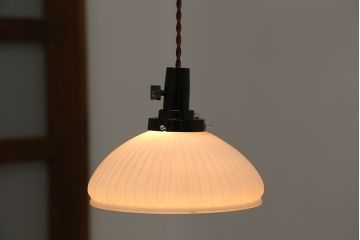 和製アンティーク　レトロな白いガラスの電笠天井照明(ペンダントライト)