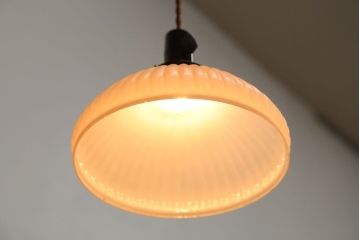 和製アンティーク　レトロな白いガラスの電笠天井照明(ペンダントライト)