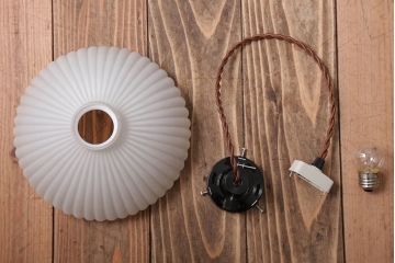 和製アンティーク　レトロな白いガラスの電笠天井照明(ペンダントライト)