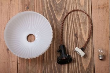 和製アンティーク　レトロな白いガラスの電笠天井照明(ペンダントライト)