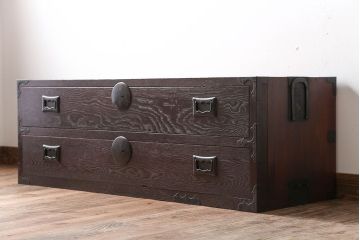 アンティーク家具　古民具・骨董　前面欅材!モダンな時代箪笥(衣装箪笥)(2)