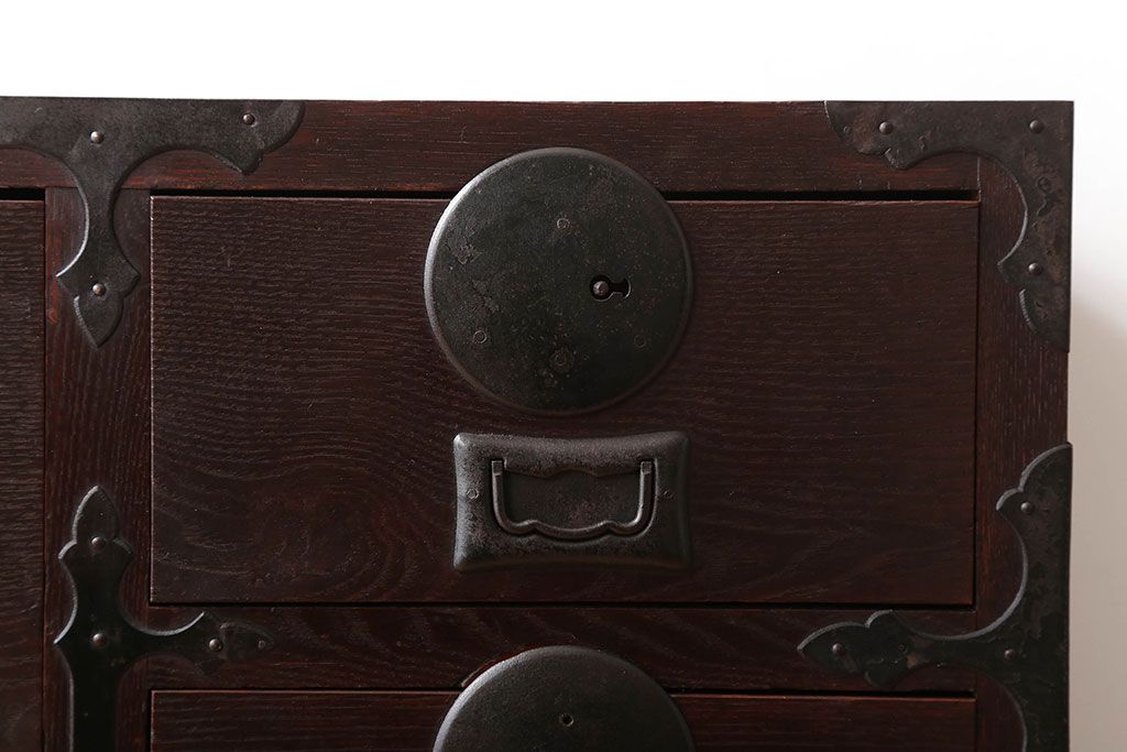 アンティーク家具　古民具・骨董　前面欅材!モダンな時代箪笥(衣装箪笥)(1)