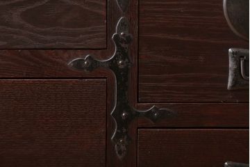 アンティーク家具　古民具・骨董　前面欅材!モダンな時代箪笥(衣装箪笥)(1)