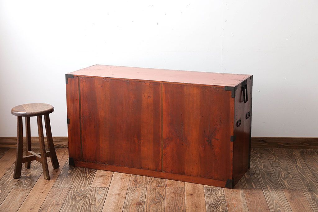 アンティーク家具　古民具・骨董　前面欅材!モダンな時代箪笥(衣装箪笥)(1)