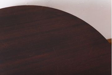 アンティーク家具　イギリスアンティーク　上品でおしゃれなチルトアップカフェテーブル(コーヒーテーブル、サイドテーブル)