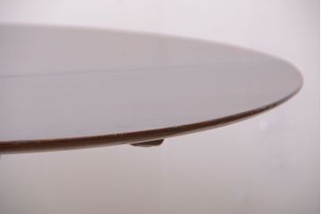 アンティーク家具　イギリスアンティーク　上品でおしゃれなチルトアップカフェテーブル(コーヒーテーブル、サイドテーブル)