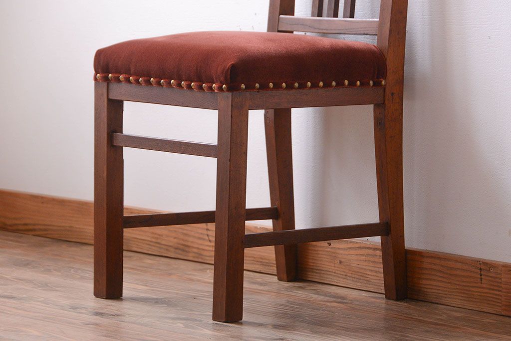 レトロ家具　和製アンティーク　レトロな古いナラ材の小ぶりなチェア(2)