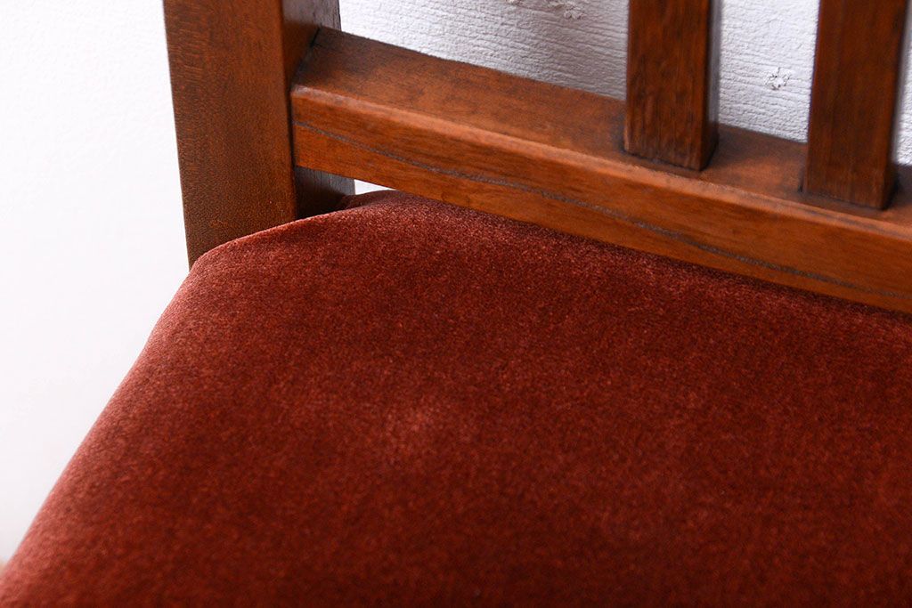 レトロ家具　和製アンティーク　レトロな古いナラ材の小ぶりなチェア(2)