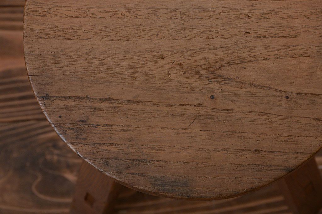 アンティーク家具　和製アンティーク　古い木のシンプルなスツール