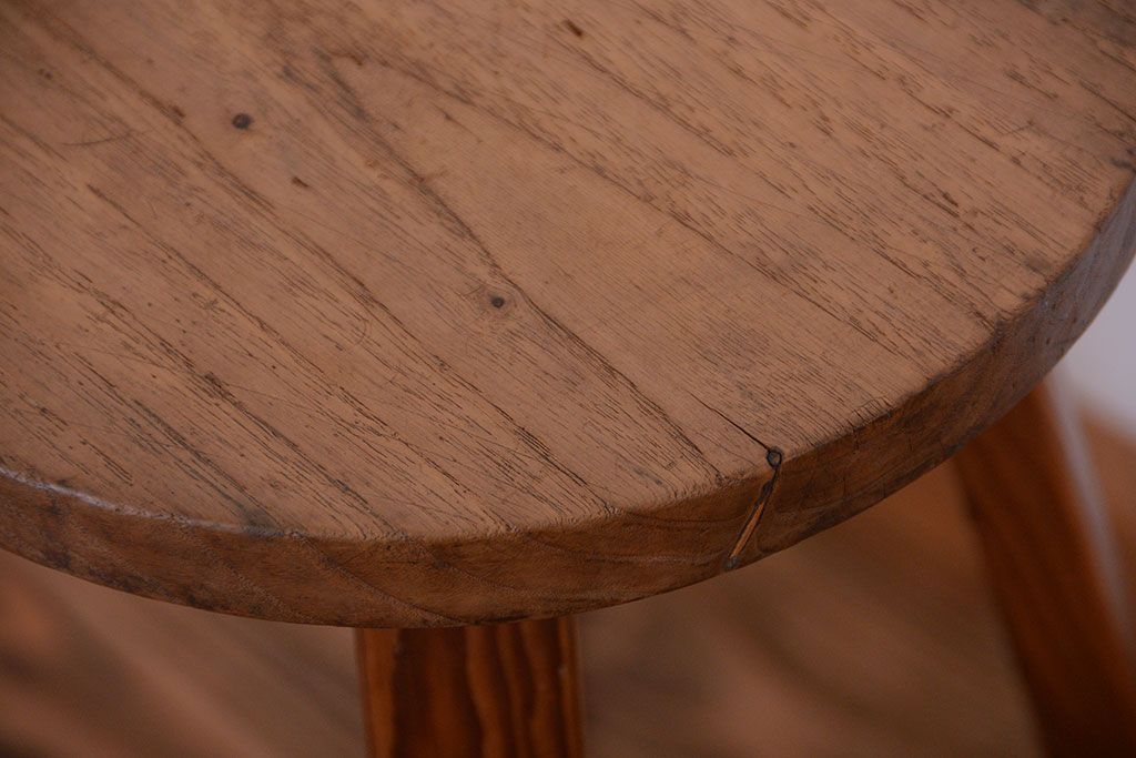 アンティーク家具　和製アンティーク　古い木のシンプルなスツール