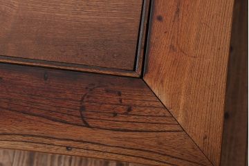 アンティーク雑貨　 古民具・骨董　総欅材!関西火鉢をリメイクした収納付きセンターテーブル(テレビ台)(1)