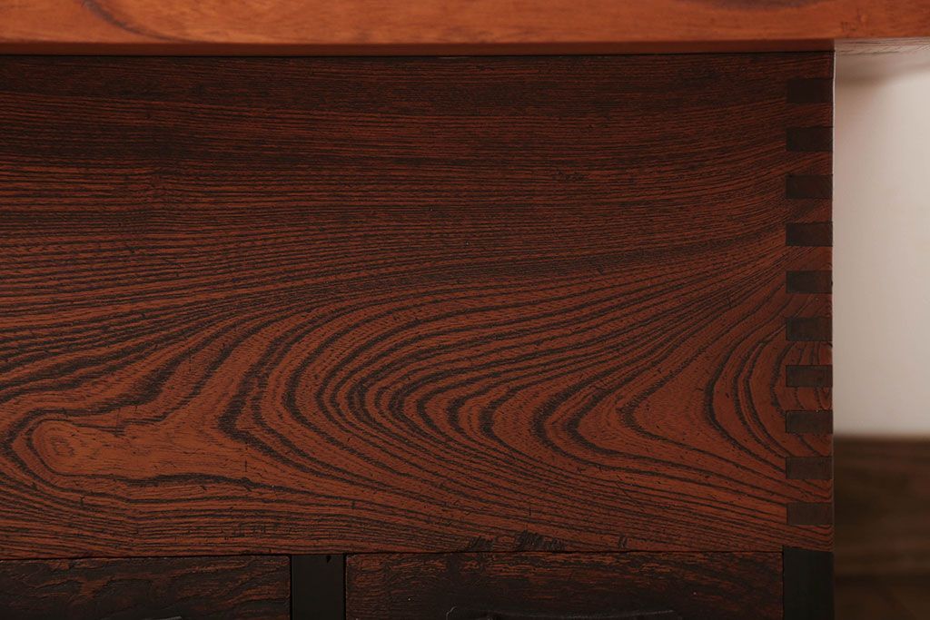 アンティーク雑貨　古民具・骨董　総欅材!関西火鉢をリメイクした収納付きセンターテーブル(テレビ台)(2)