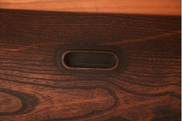 アンティーク雑貨　古民具・骨董　総欅材!関西火鉢をリメイクした収納付きセンターテーブル(テレビ台)(2)