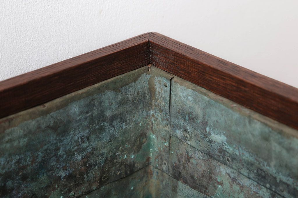 アンティーク雑貨　古民具・骨董　総欅材の古い角火鉢