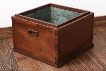 アンティーク雑貨　古民具・骨董　総欅材の古い角火鉢