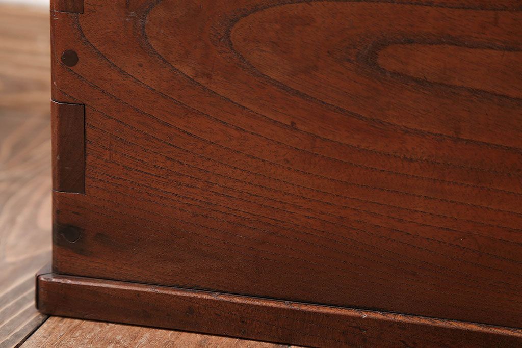 アンティーク雑貨　古民具・骨董　総欅材の古い角火鉢