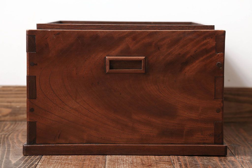 アンティーク雑貨　古民具・骨董　総欅材の古い角火鉢
