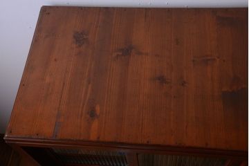 レトロ家具　昭和レトロ　古い木製のシンプルなアンティークチェスト