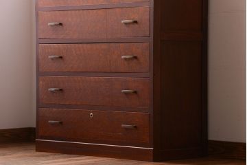 レトロ家具　昭和レトロ　古い木製のシンプルなアンティークチェスト