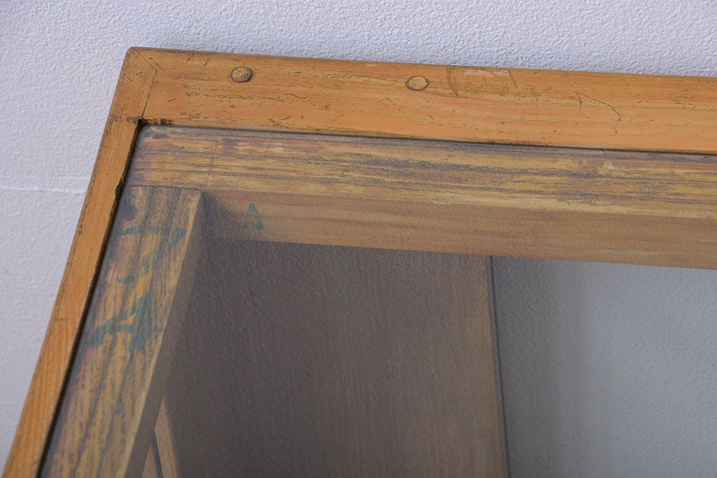 レトロ家具　昭和レトロ　古いナラ材の脚付き特大ガラスケース(ショーケース)(1)